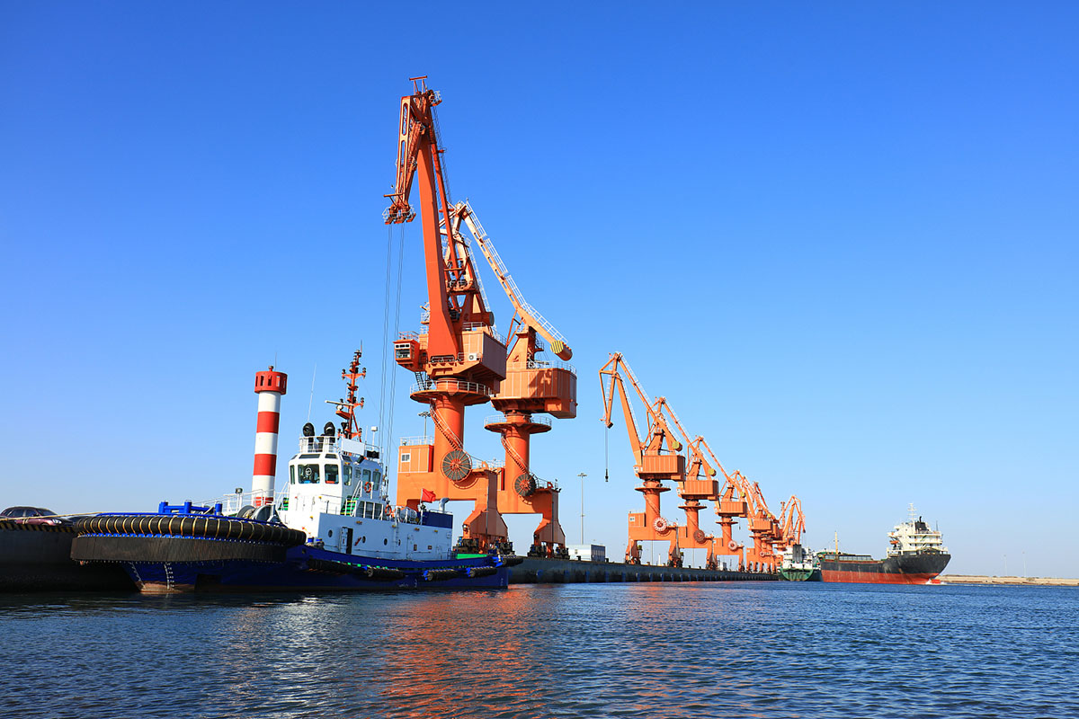 Gantry crane in container terminal